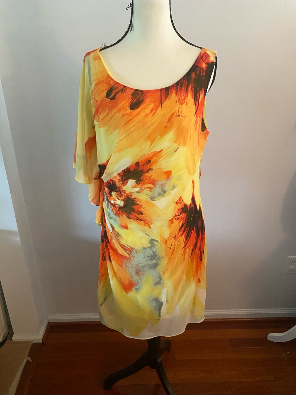 Bisou Bisou size 12 side Runched dress